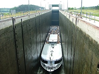 Leerstetten Lock on the Main Danube Canal